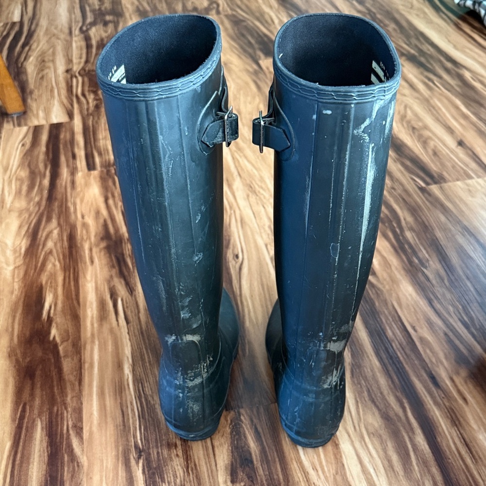 Hunter Classic Tall Waterproof Boots - Picture 6 of 10